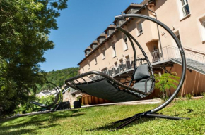 Отель Hôtel Restaurant Les 2 Rives *** Logis  Банассак